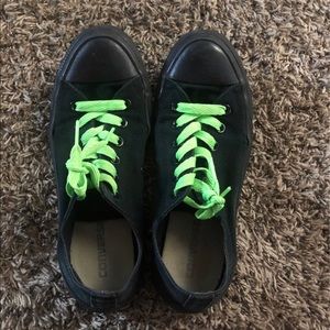 Black Converse Women’s Size 9 Men’s Size 7